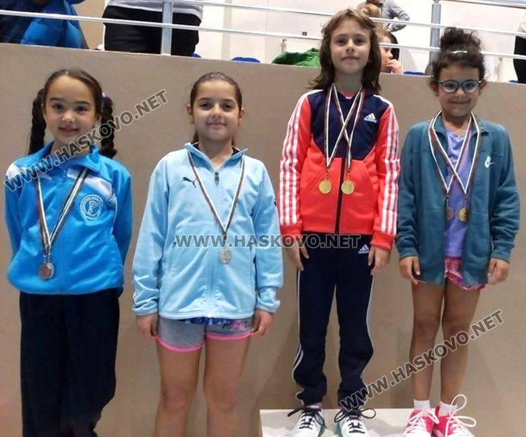 Бадминтонистите на Хасково златни от “Млади таланти” в Гълъбово