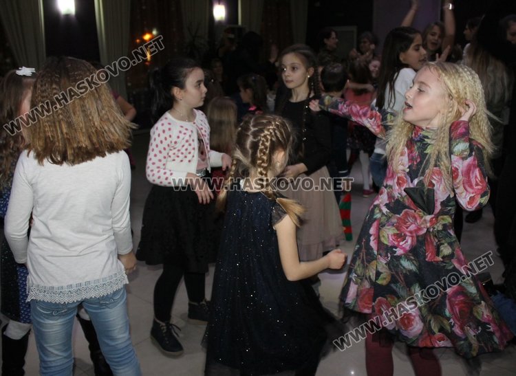 На Коледен купон "Галаксико" отчете една звездна година