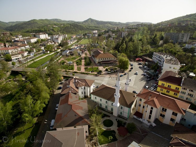 Ардино осъмна с труп на улицата, правят му аутопсия