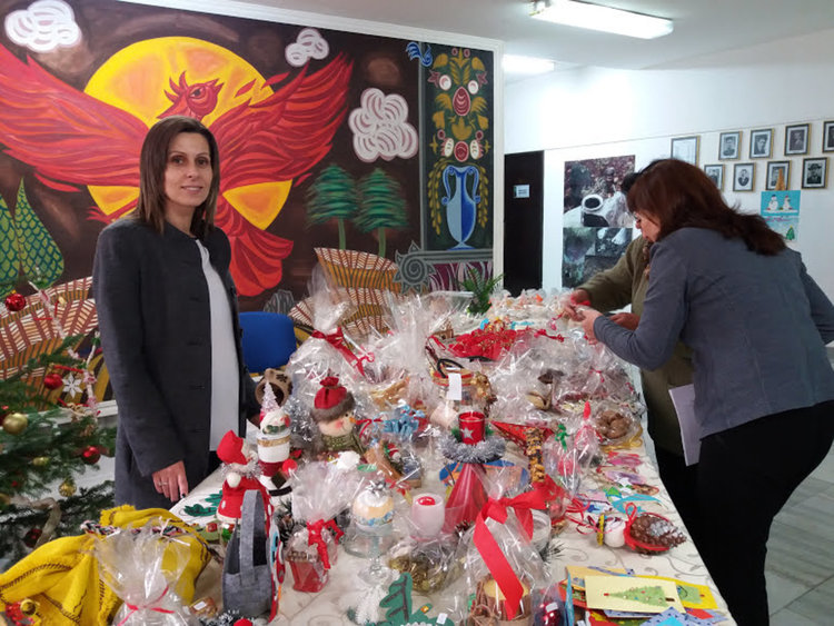 С коледен базар "Марица" набира средства за площадка по Безопасност на движението