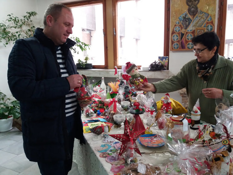 С коледен базар "Марица" набира средства за площадка по Безопасност на движението