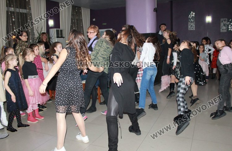 На Коледен купон "Галаксико" отчете една звездна година