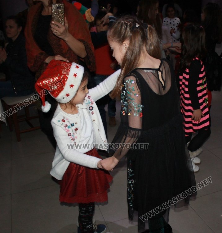 На Коледен купон "Галаксико" отчете една звездна година