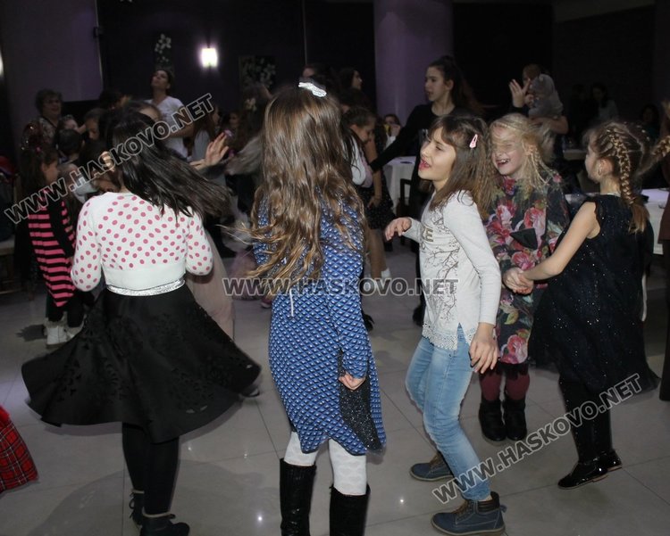 На Коледен купон "Галаксико" отчете една звездна година