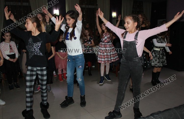 На Коледен купон "Галаксико" отчете една звездна година