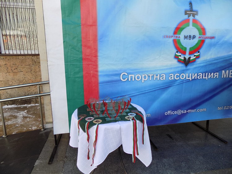 Откриха турнир по стрелба за МВР служители, 20 отбора в надпревара за точен мерник