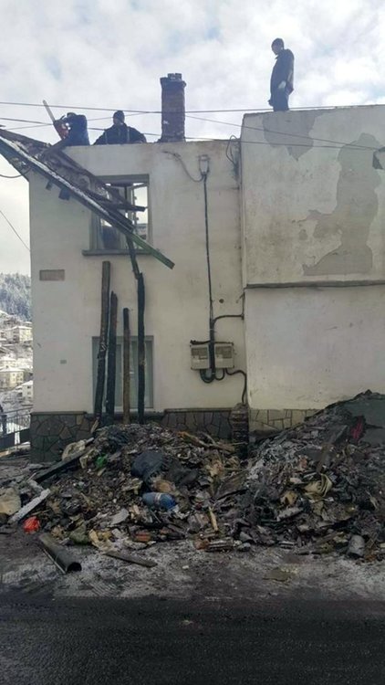 Общината ще отпусне средства за ремонт на изгорялата къща в Момчиловци