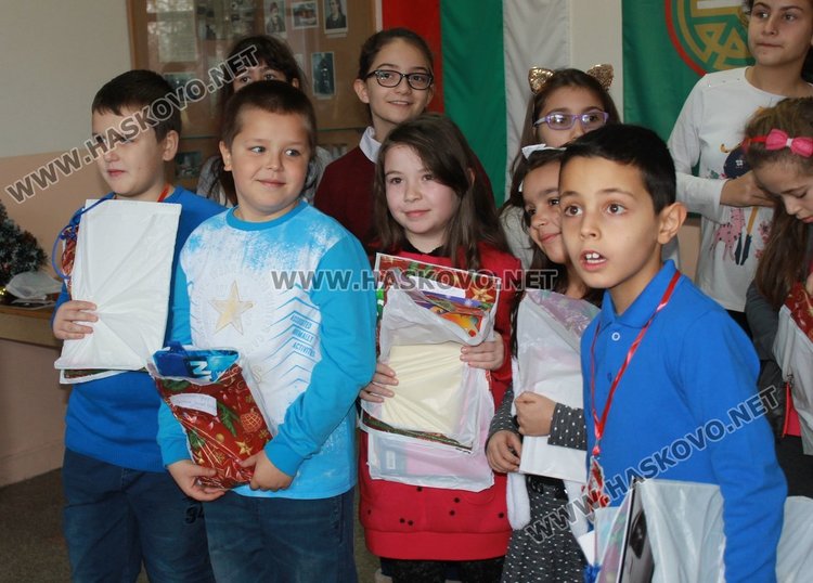 Отличиха каравеловци с грамоти от две състезания