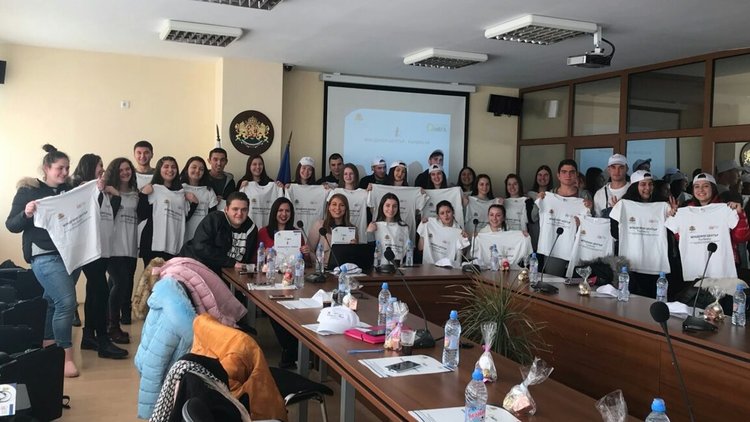 „Омега” се отчете пред областния управител