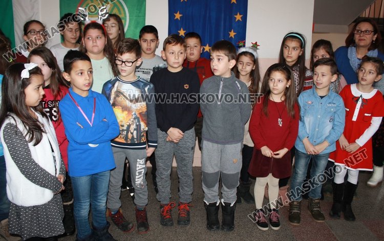 Отличиха каравеловци с грамоти от две състезания