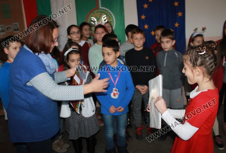 Отличиха каравеловци с грамоти от две състезания