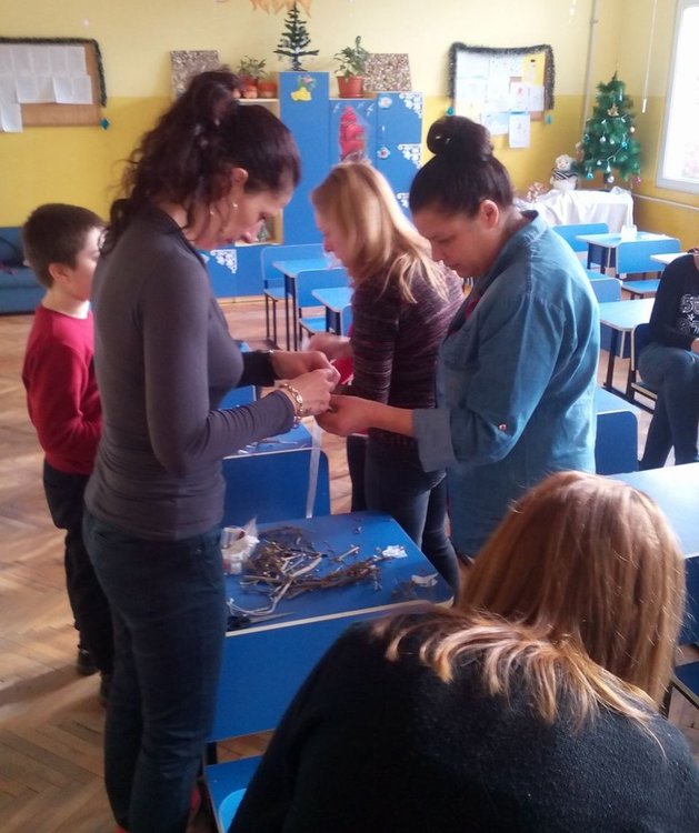 Алековци организираха Коледен базар в подкрепа на Габи и Радост