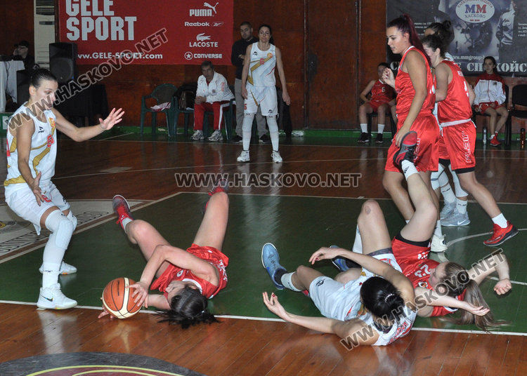 Баскетболистките на Хасково разгромиха "Асеновец"