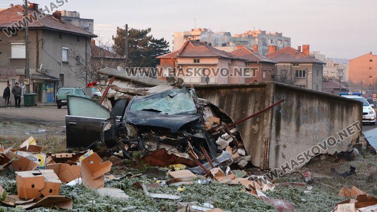 Трима младежи загинаха при катастрофа