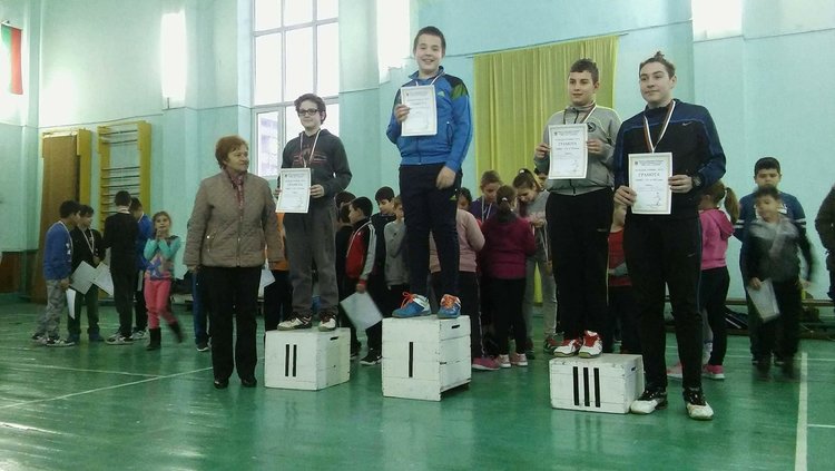 Класиране на Коледния турнир по бадминтон