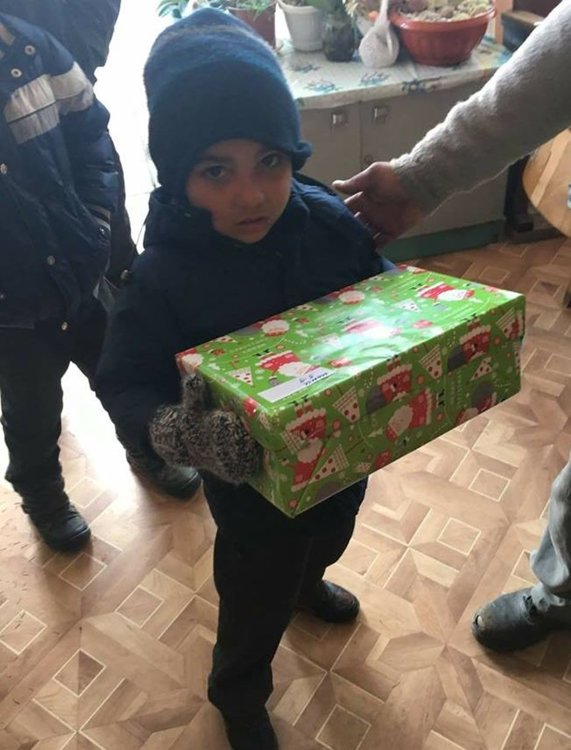 180 бедни деца от димитровградско получиха коледни подаръци за Рождество Христово