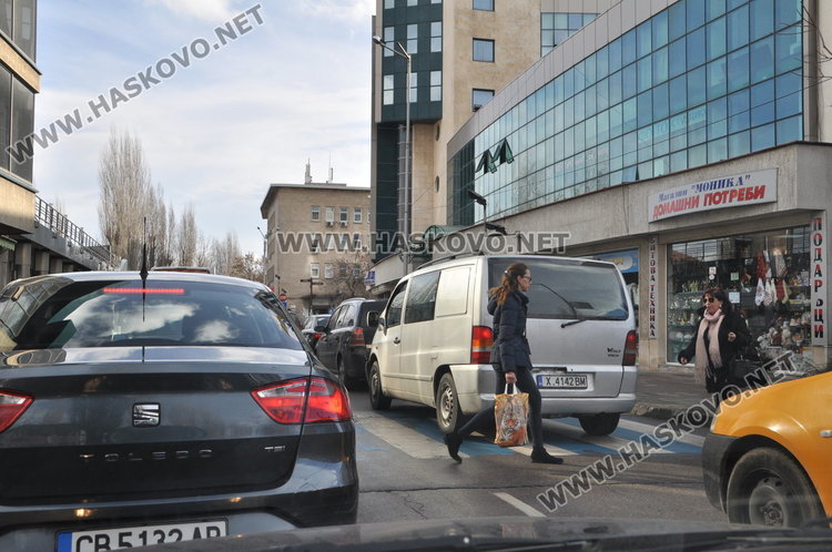 Автотапа в центъра на Хасково