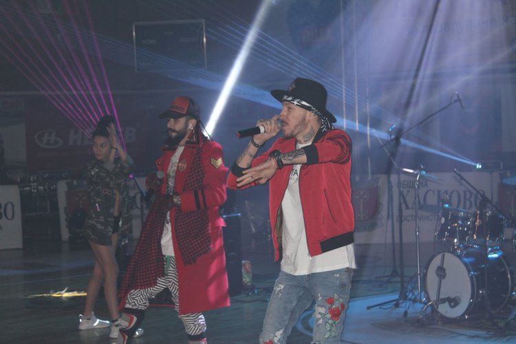 Павел, Венци Венц и “Different Highway” взривиха зала “Дружба“