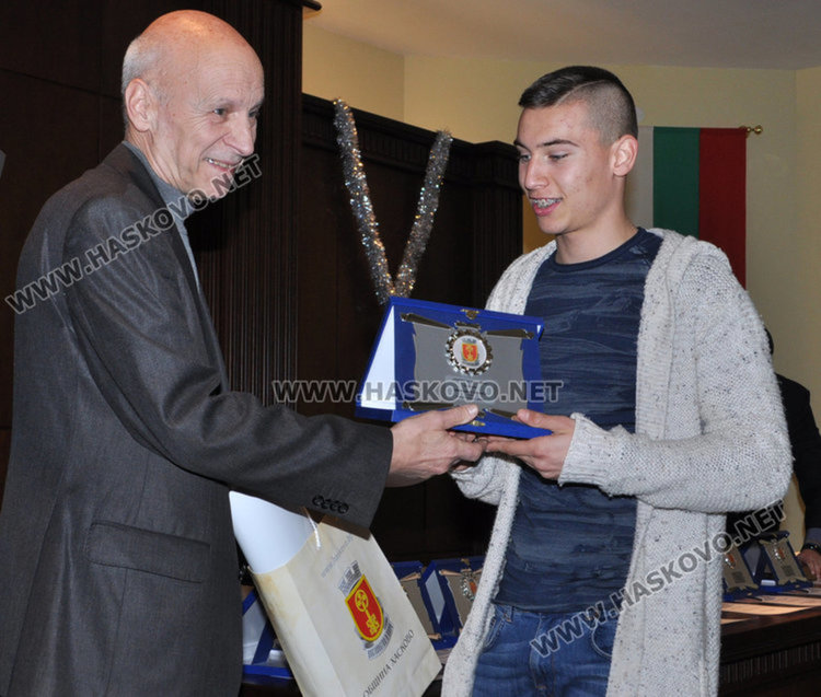 Треньор №1: Боксът в Хасково се възражда, готвим световни шампиони