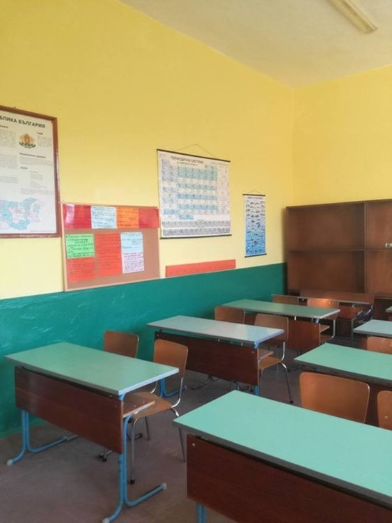 Министърът на образованието препоръчва преобразуването на основни училища в обединени