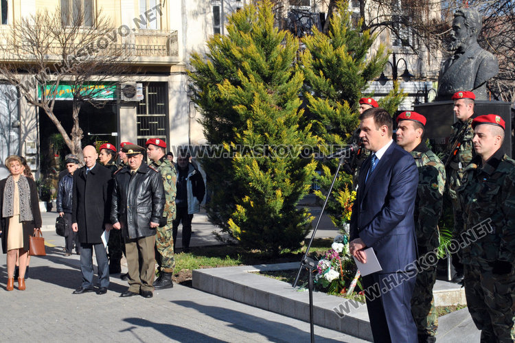 Отбелязахме 170-тата годишнина от рождението на Ботев