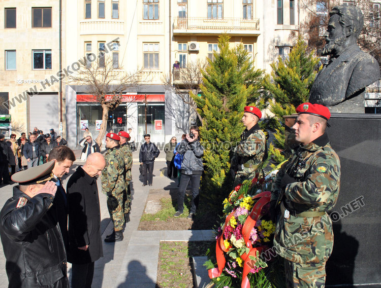 Отбелязахме 170-тата годишнина от рождението на Ботев