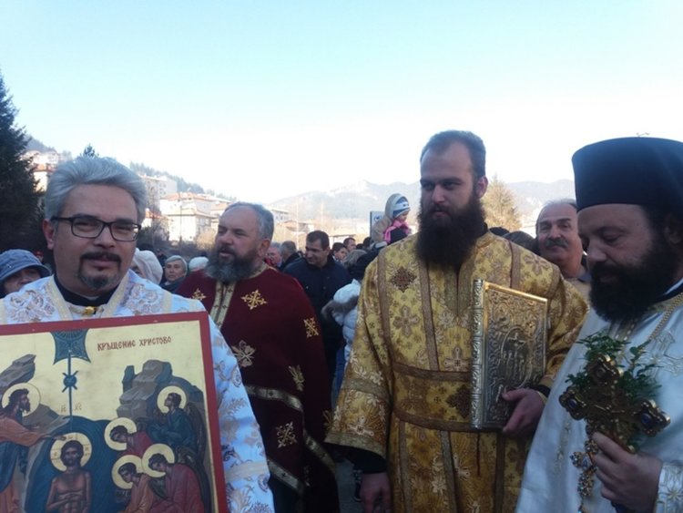 В Смолян тържествено беше отбелязан празникът на Кръщението Господне - Богоявление