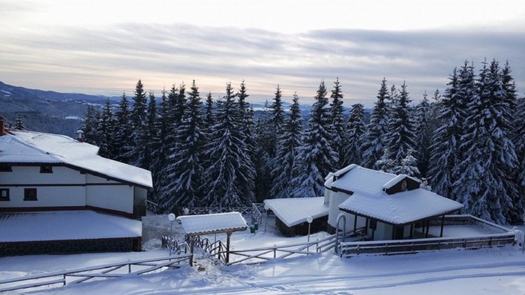 Курбан за празника в най-високо разположения параклис в България