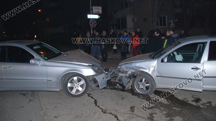 Три коли се разбиха до училище „Васил Левски“