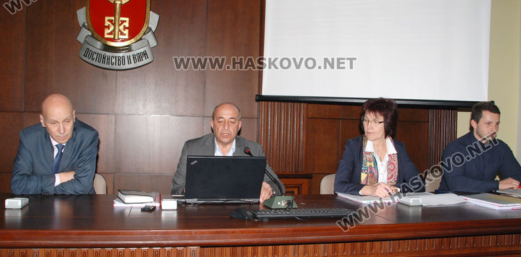 Поискаха половин милион за ремонт на стадион „Младост“