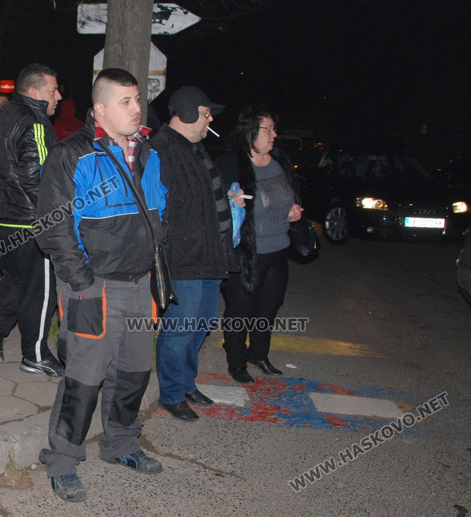 Три коли се разбиха до училище „Васил Левски“