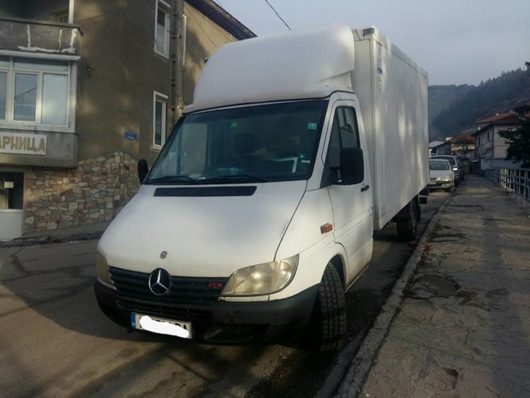 Община Девин получи микробус от държавата