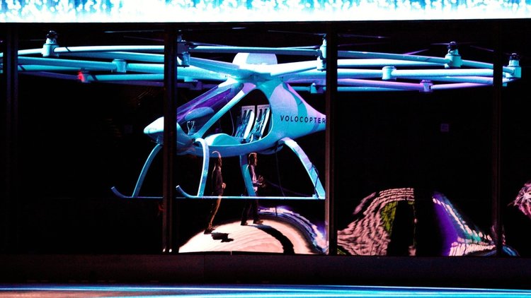 CES 2018: Intel представи летящ електромобил