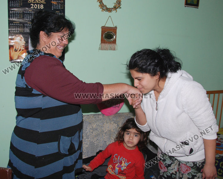 На Банго Васил в Узунджово младите искат прошка от старите