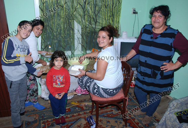 На Банго Васил в Узунджово младите искат прошка от старите