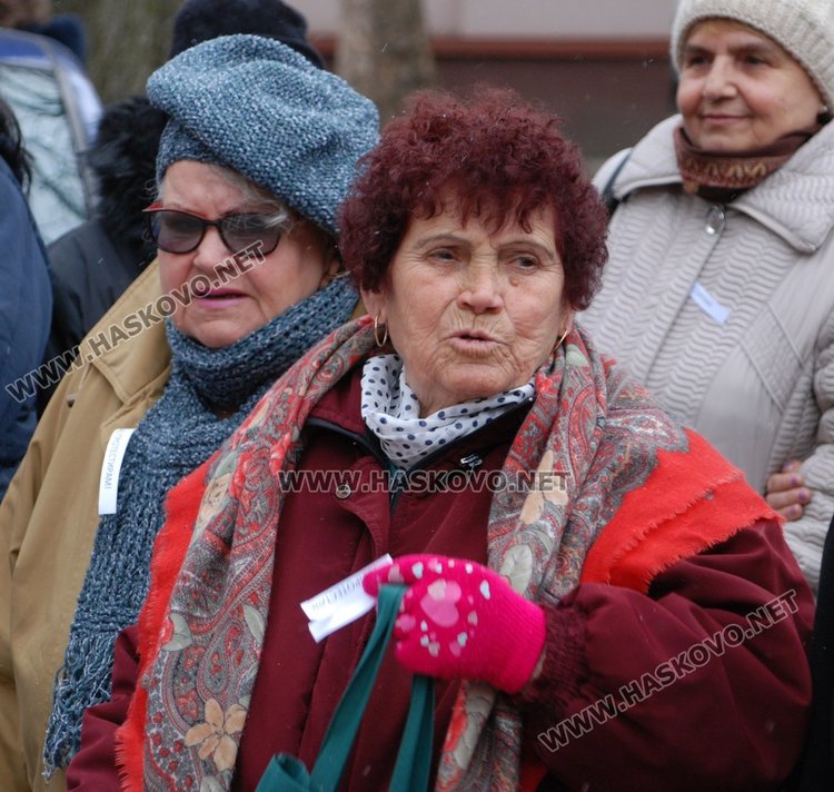 Пенсионери подкрепиха недоволството в димитровградската болница