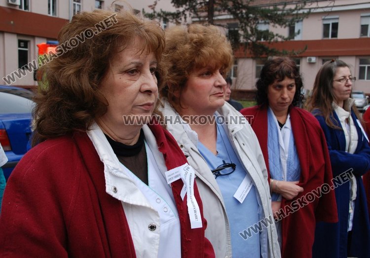 Протестиращите в болницата: Ако не се вземат мерки, общинското здравеопазване е обречено!