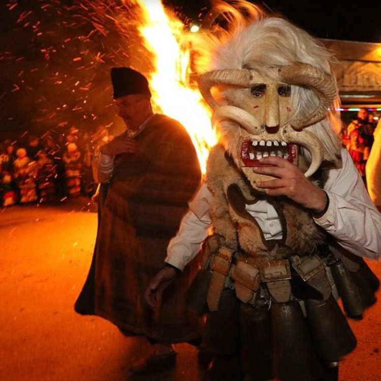 Вълшебна нощ на Сурва в Пернишко