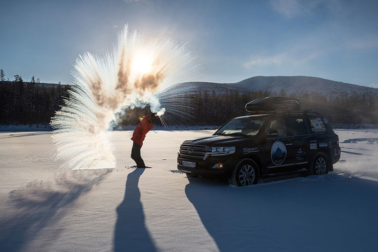 Жителите на най-студеното населено място преживяха температура от -62 градуса (видео)