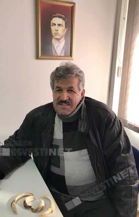 Кърджалиец отстреля глиган-гигант с ловната пушка на баща си, носела му късмет