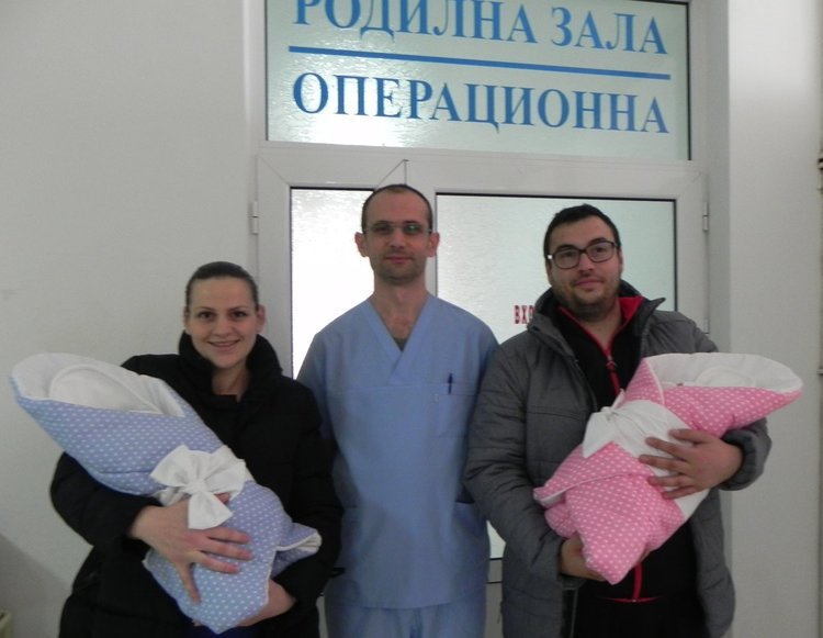 Първите близнаци проплакаха в Кърджали