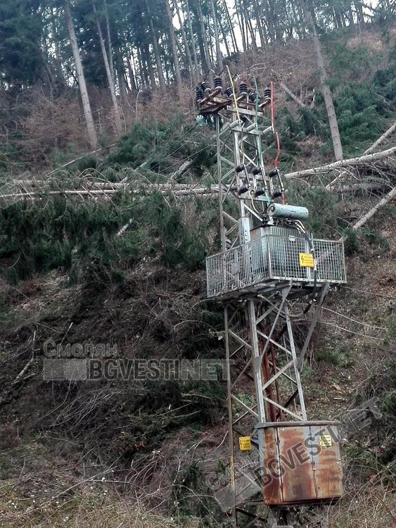 Скъсан далекопровод остави без ток няколко села в Смолянска община