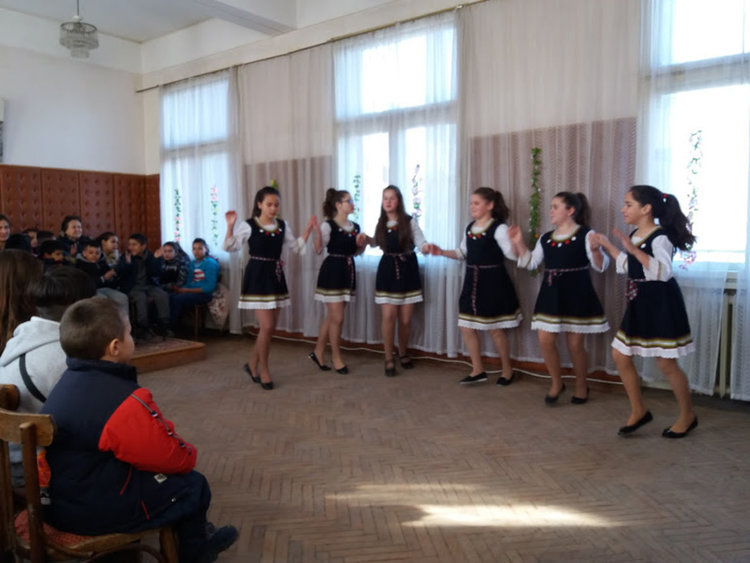 Отбелязаха 140 години от освобождението на Искра