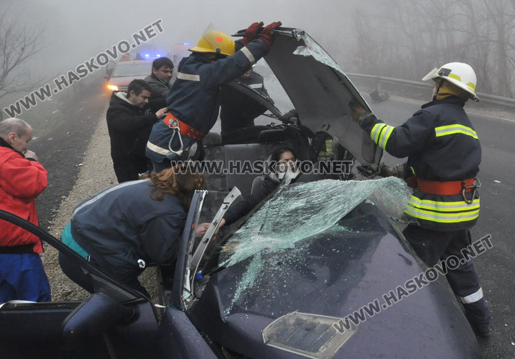 Хасково се бори за Петя и Анелия, акцията по кръводаряване продължава