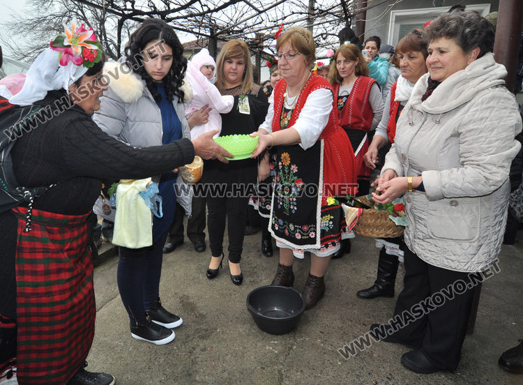 Двойно отпразнуваха Бабинден в Узунджово