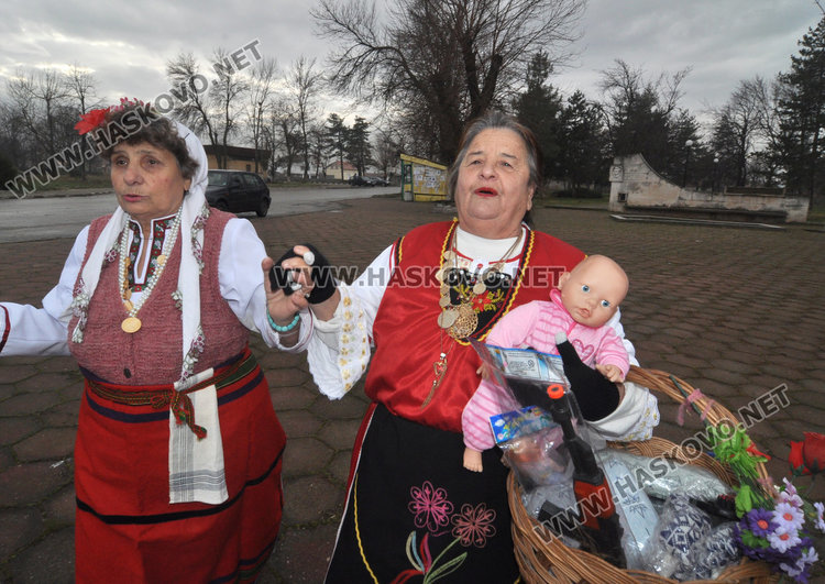 Двойно отпразнуваха Бабинден в Узунджово