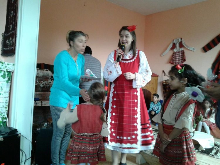 Празнуваха Бабинден в градина "Звездица"