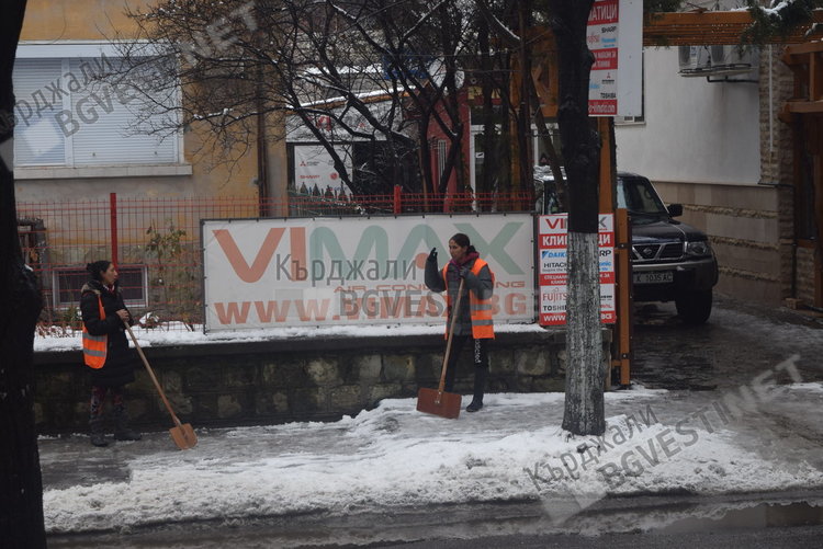   Облачно и ветровито, слаб снеговалеж