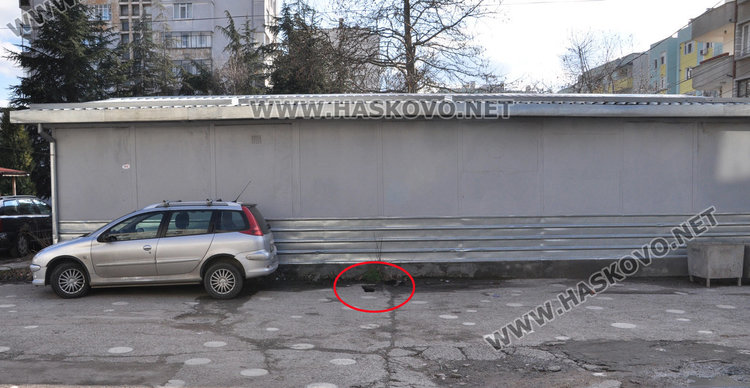 Хасковлийка пропадна в двуметрова общинска дупка