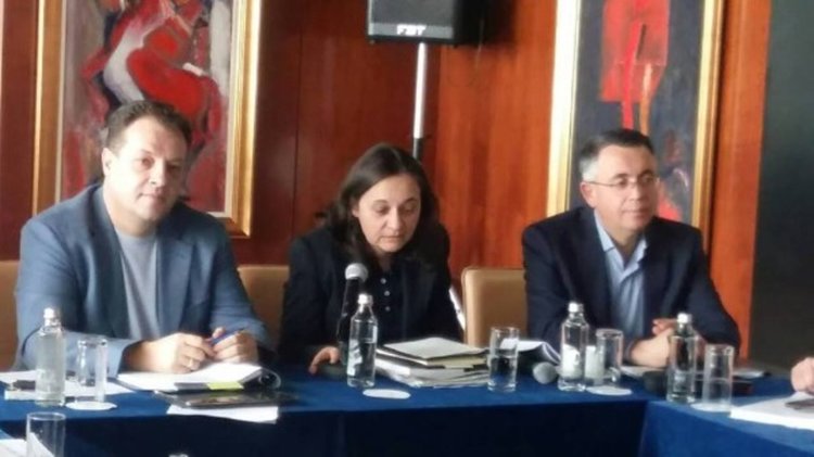 Кметът на среща за субсидирането на общинските болници